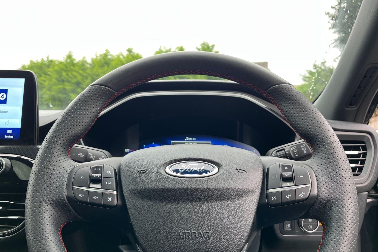 Ford KUGA Photo 11