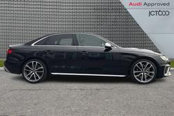 AUDI S4 Photo 4