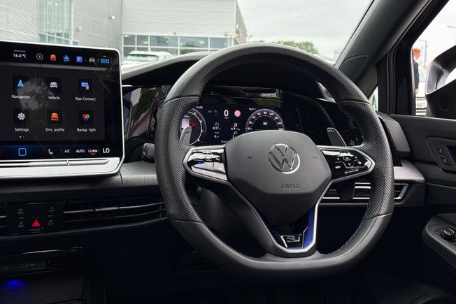 Volkswagen Golf Photo 38