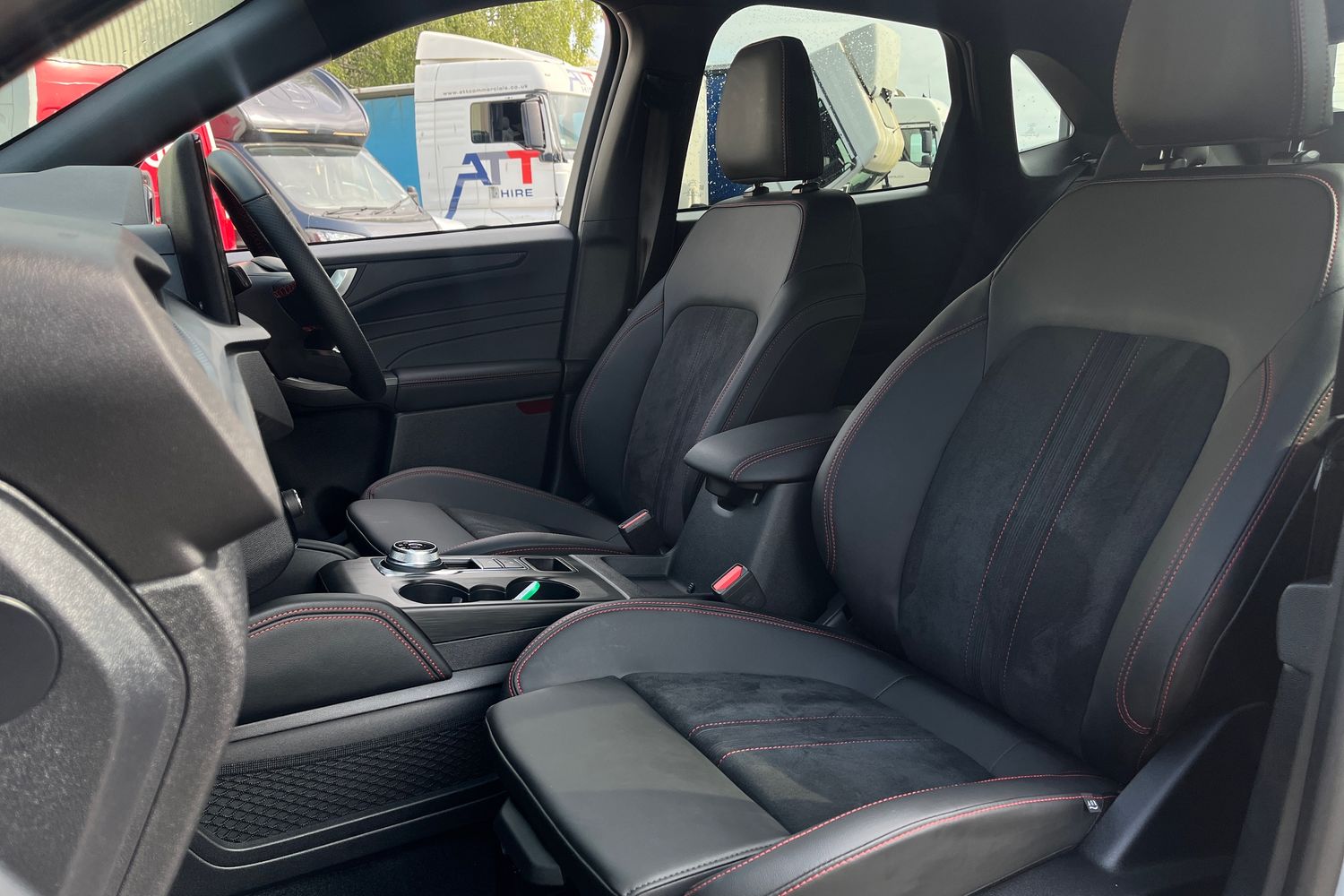 Ford KUGA Photo 18