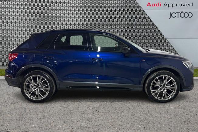 AUDI Q3 Photo 4