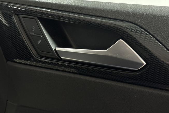 VOLKSWAGEN Polo Photo 30