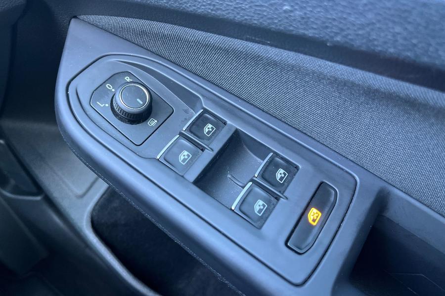 Volkswagen GOLF Photo autoimg-c8ceff0d35642bbbb0b4bb914b72b882eaf3689c.jpg