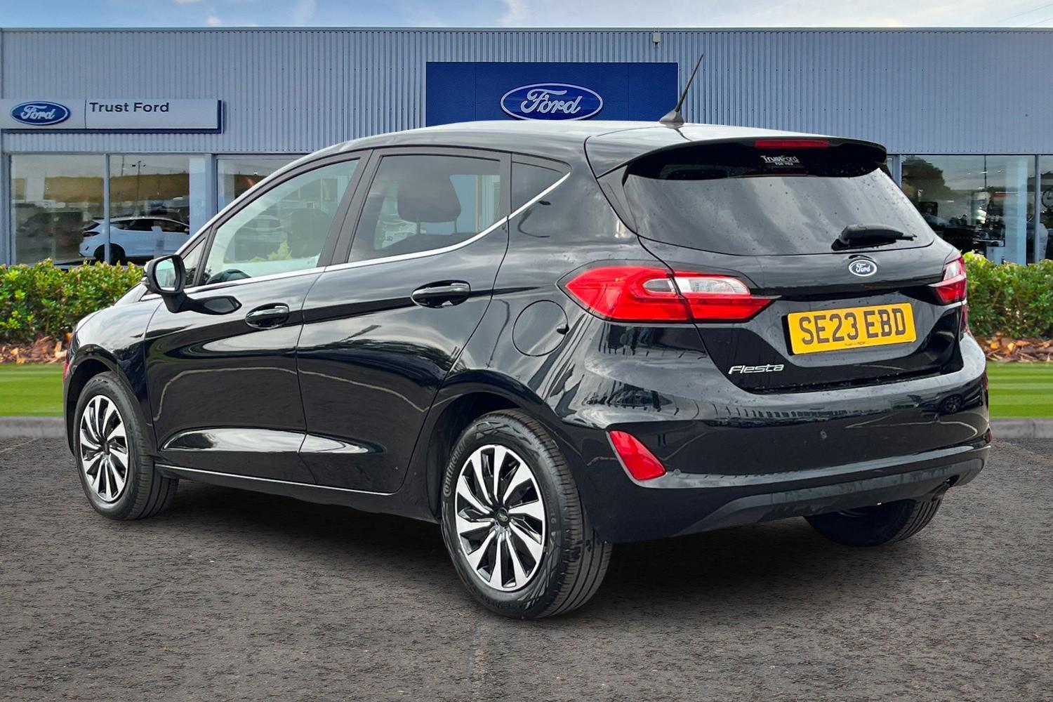 Ford Fiesta Photo 1