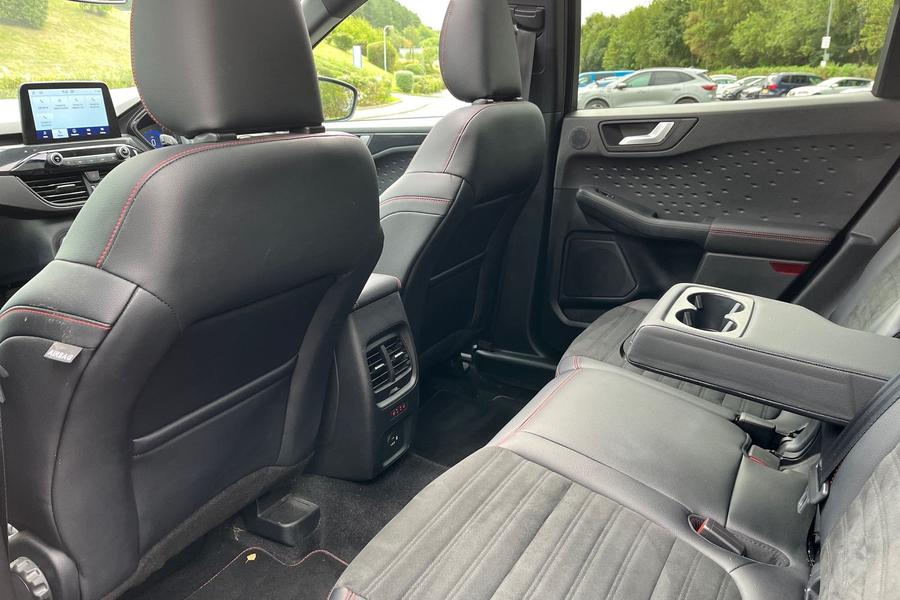 Ford KUGA Photo autoimg-c8d52813a226d31d20763ad959d68aee5a9d54e1.jpg