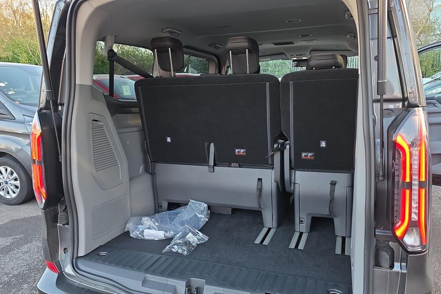 Used Ford E-TOURNEO CUSTOM WR75NLT 4