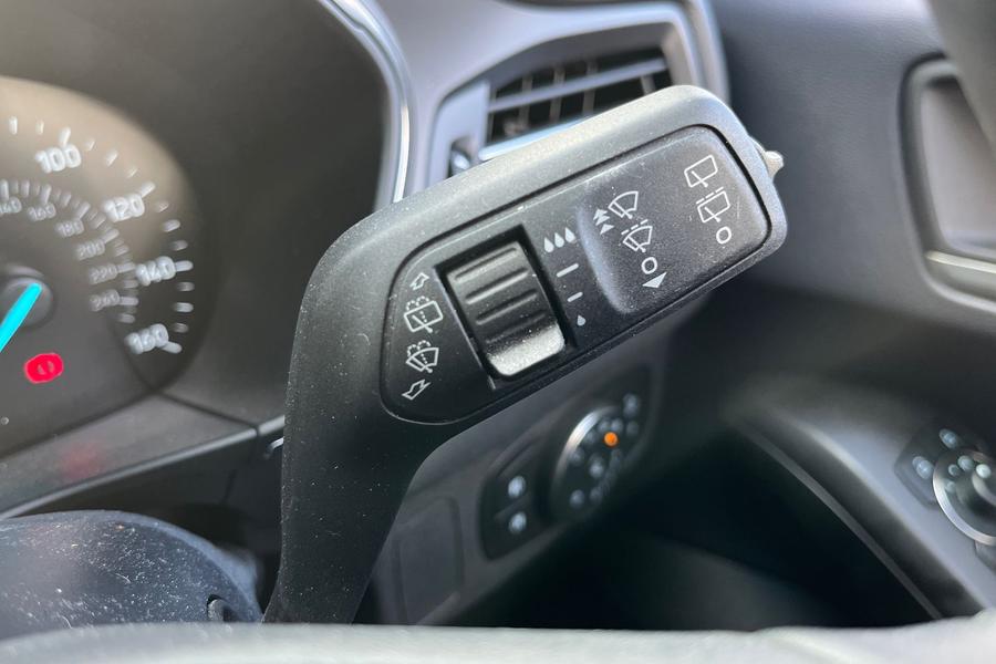 Ford Focus Photo autoimg-c8d812c4268da8d4ee48f192092d841f0a05c0b8.jpg
