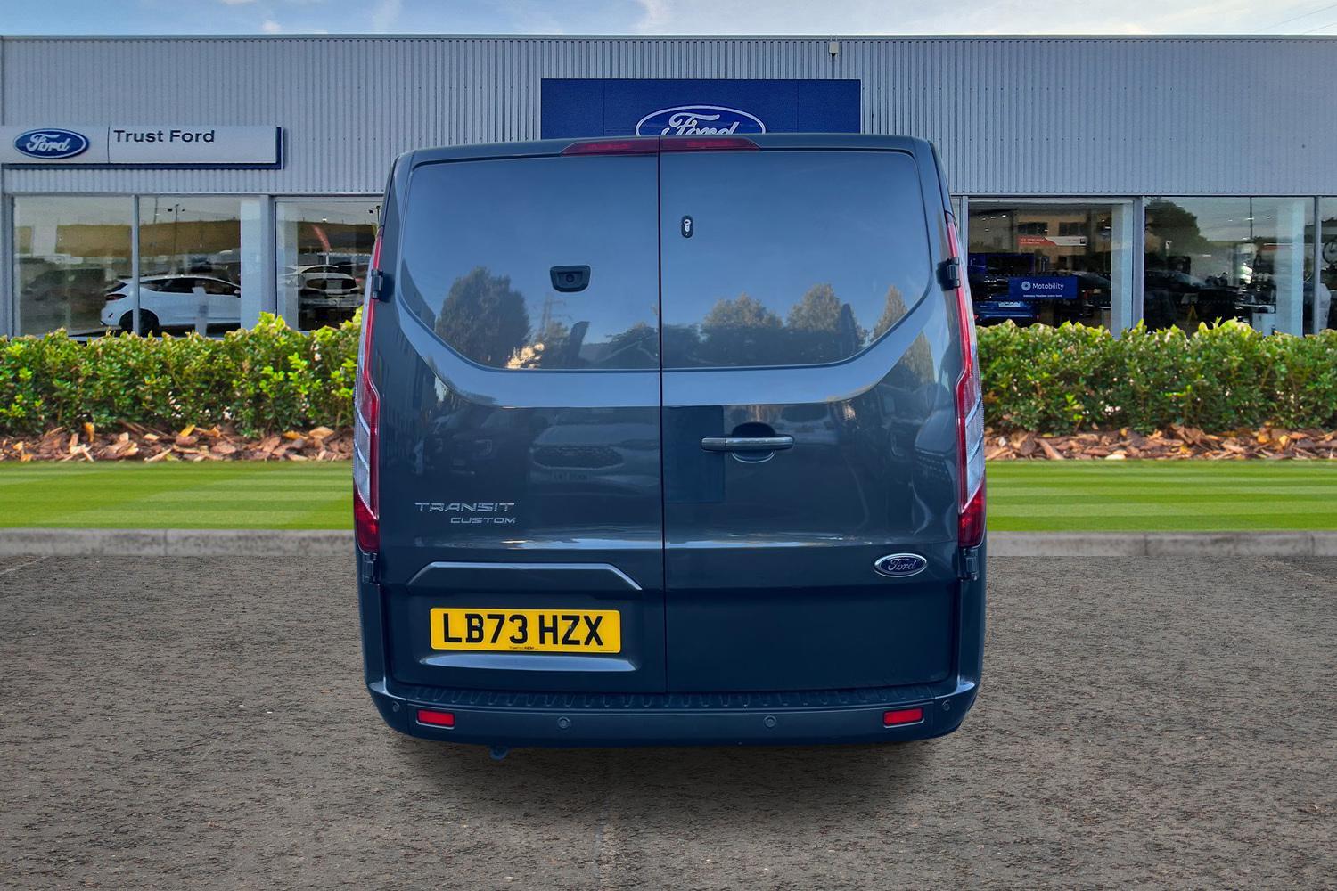 Ford TRANSIT CUSTOM Photo 12