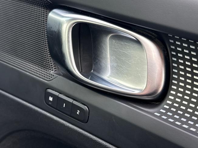 VOLVO Xc40 Photo 46