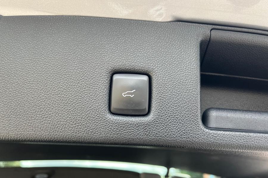 Ford KUGA Photo autoimg-c8e4bbcd68bd058510041ef1bc5453a67029855b.jpg