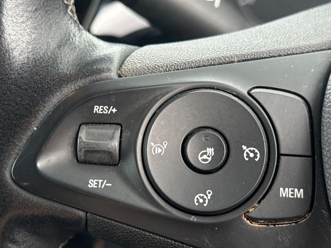 VAUXHALL Corsa Photo 31