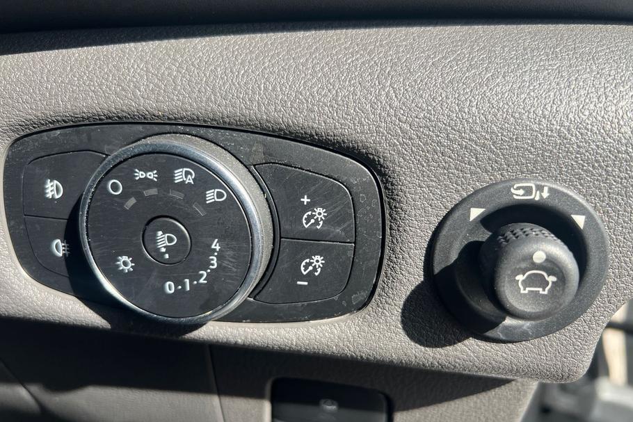 Used FORD TRANSIT WN75NUF 34