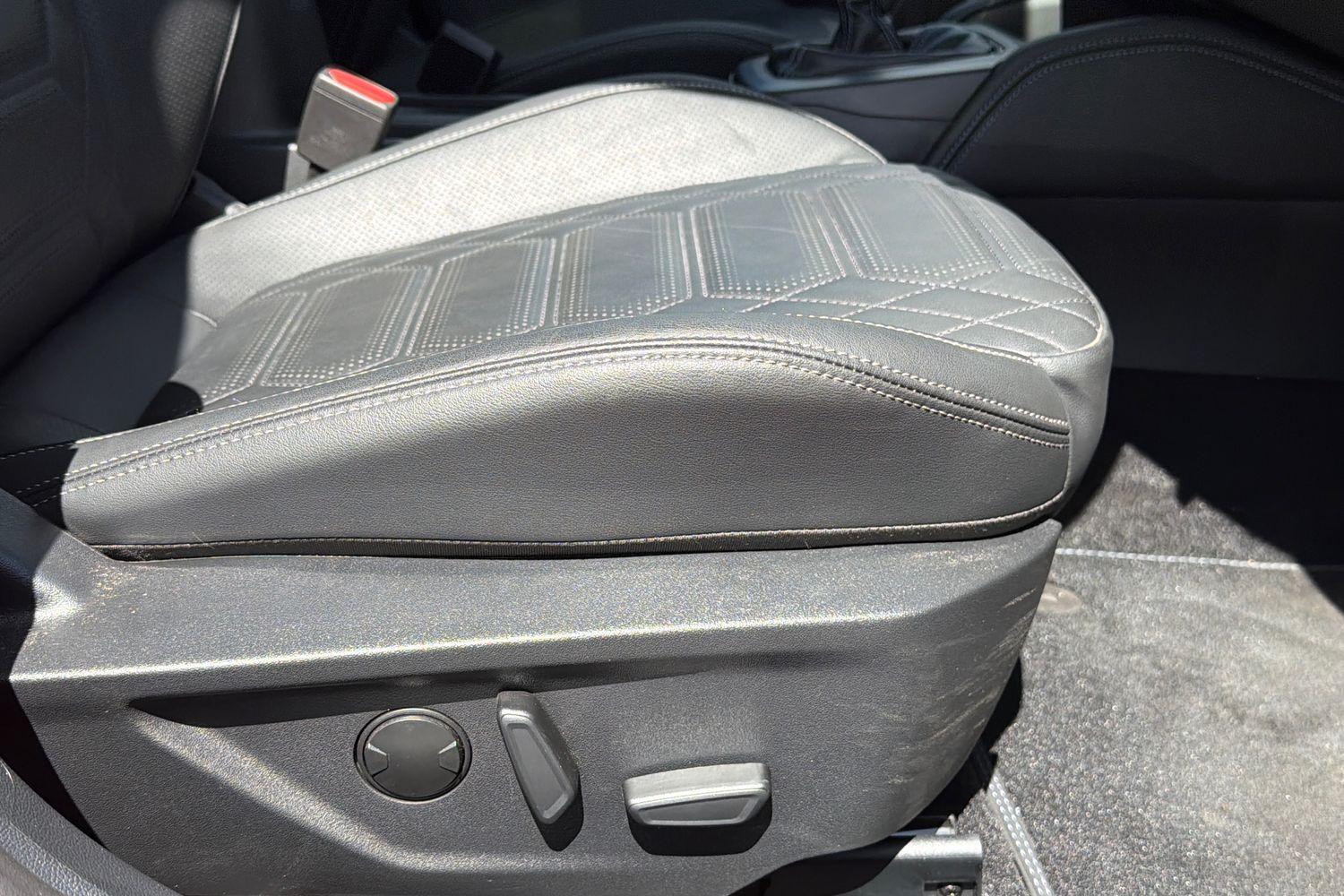 Ford FOCUS Photo 28