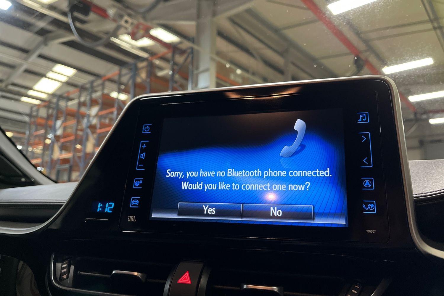 Toyota C-HR Photo 36