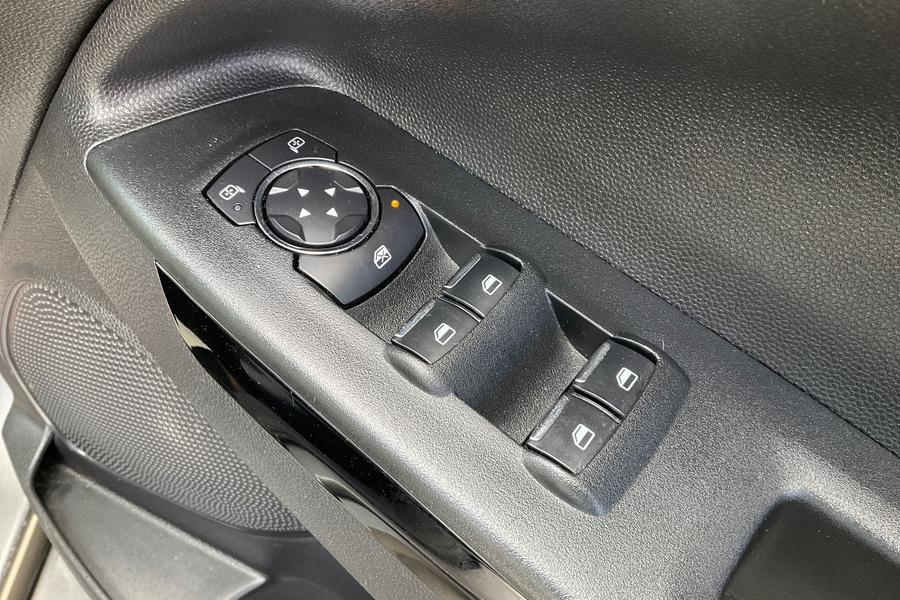 Ford ECOSPORT Photo autoimg-c8f2f83061f185b085dfe6b79b6c7e09a1f7e830.jpg