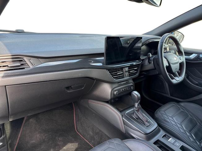 FORD Focus Photo 2