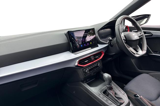 SEAT Ibiza Photo 2