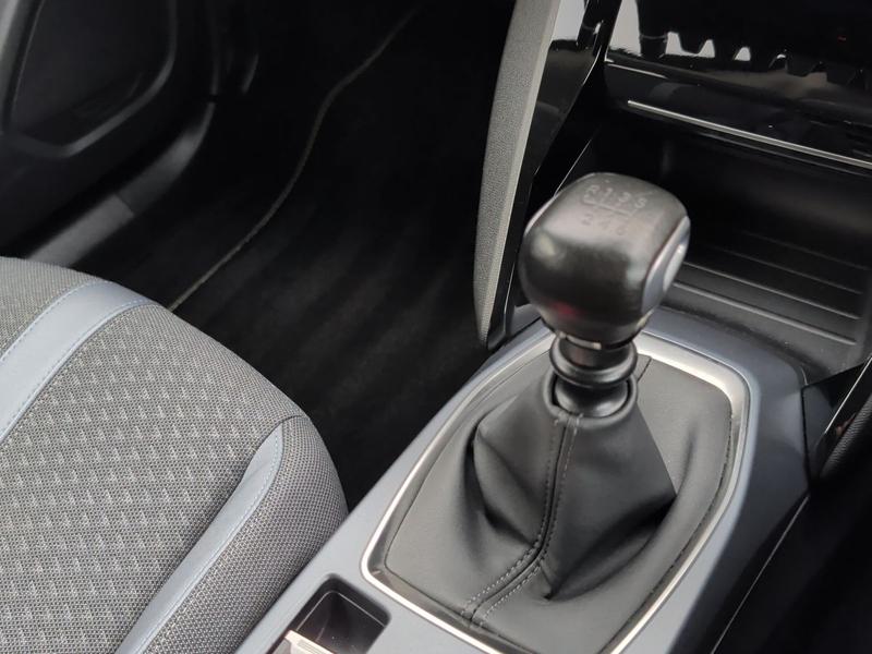 Used Peugeot 2008 YG70CVW 39