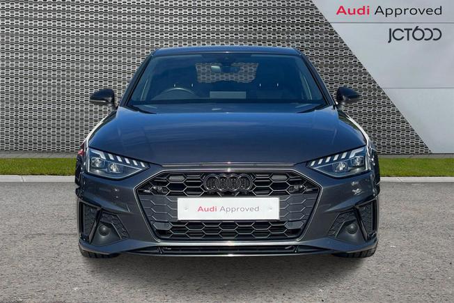 AUDI A4 Photo 8