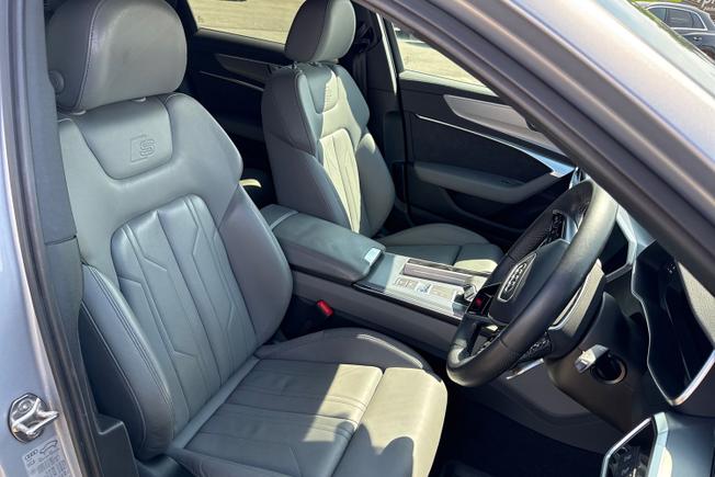 AUDI A6 Avant Photo 36