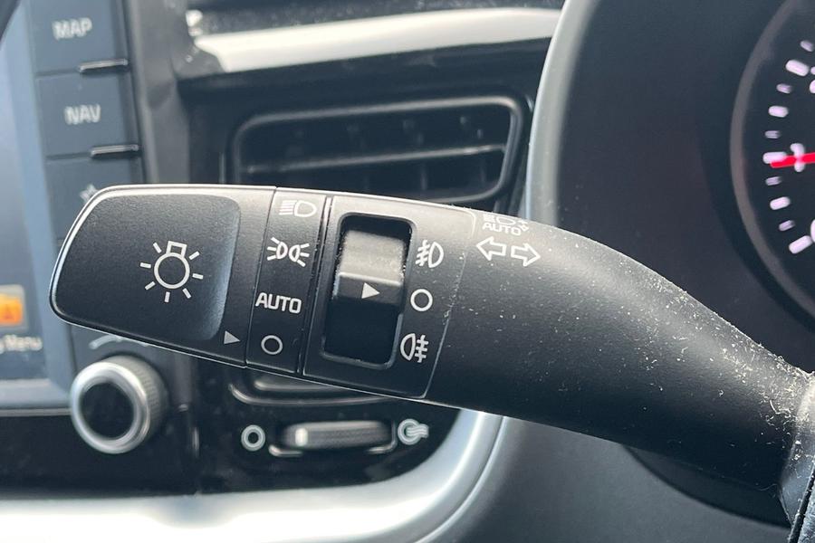 Kia STONIC Photo autoimg-c8fc8f3d71e4e468389f6646506c7087d3c04c4d.jpg
