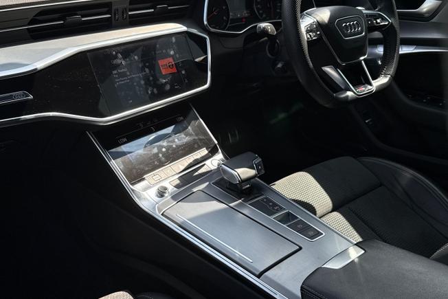 AUDI A6 Avant Photo 26