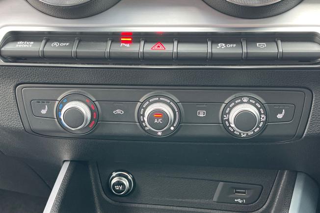 Audi Q2 Photo 31
