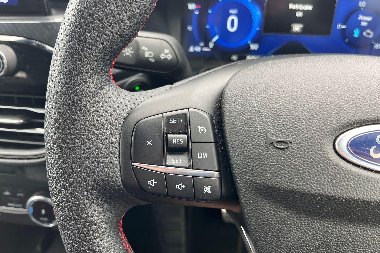 Ford KUGA Photo 39