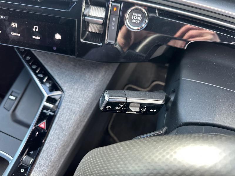 Used Peugeot E-3008 NV24RXS 22