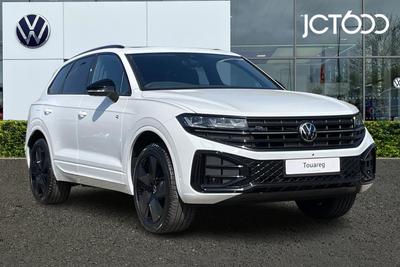 ~ VOLKSWAGEN Touareg New Black Edition 3.0 TDI 286PS 8-Speed Tiptronic 4Motion at JCT600