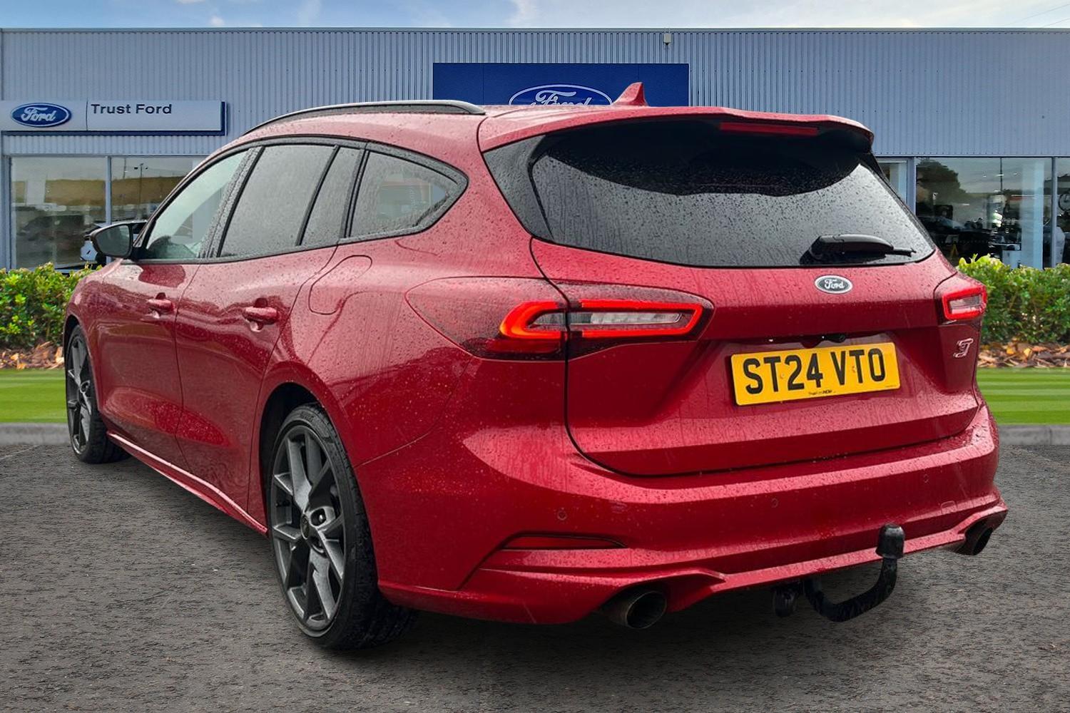 Ford FOCUS Photo 1