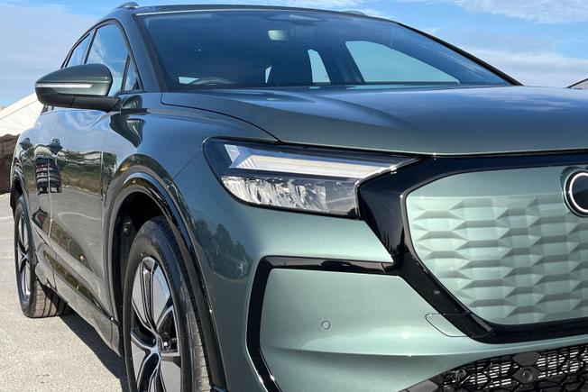 AUDI  Q4 SUV Photo 19