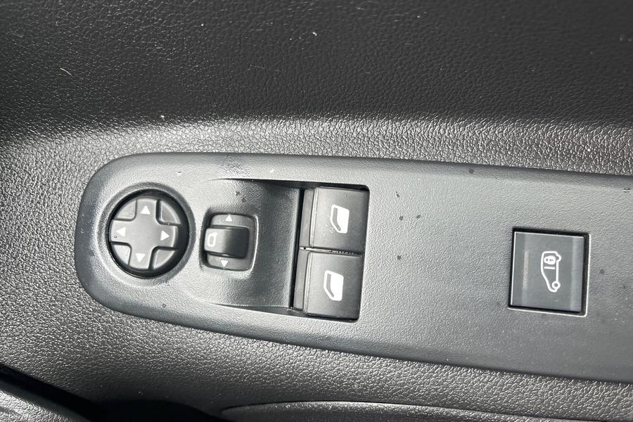 Citroen BERLINGO Photo autoimg-c90bcff6de140b954dbb3a1c636e271f9237143d.jpg