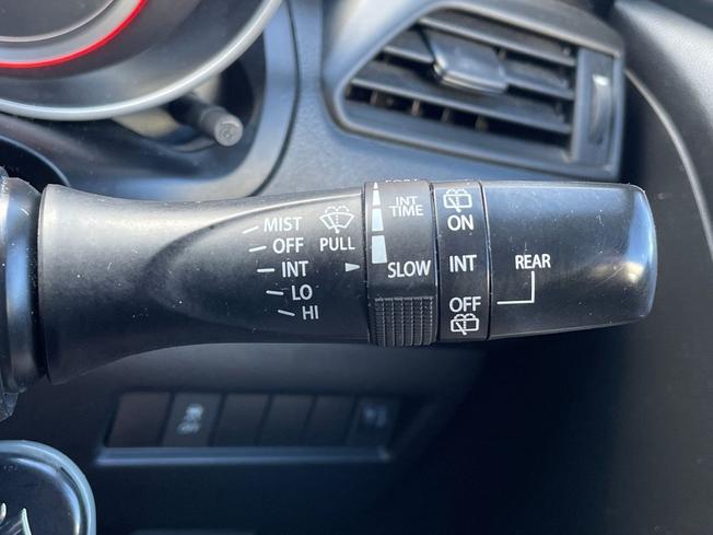 SUZUKI Swift Photo 37