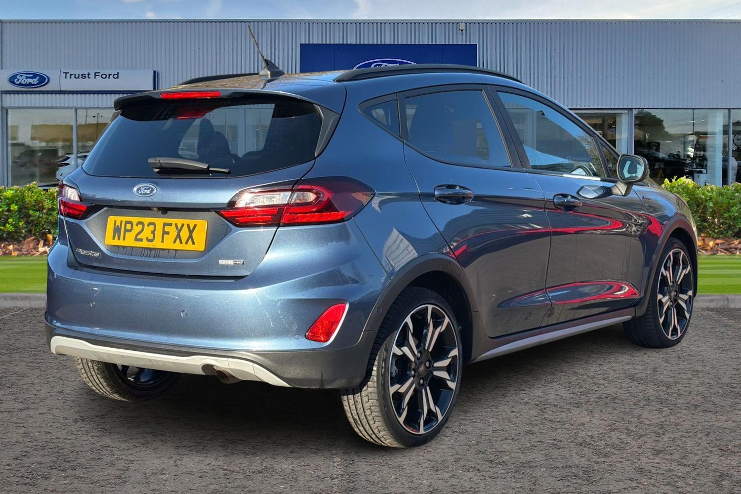 Ford FIESTA Photo 3