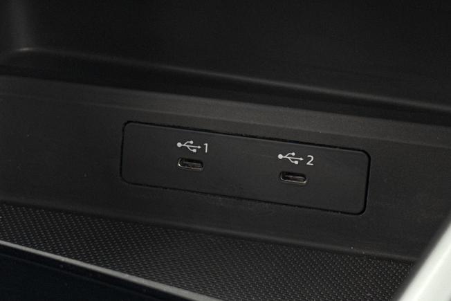 AUDI S3 Photo 33