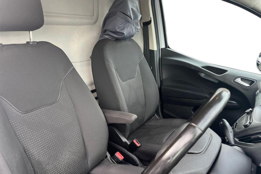Ford TRANSIT COURIER Photo autoimg-c91f901cdbdc1fb5c45f764a42475dfe02d0d42c.jpg