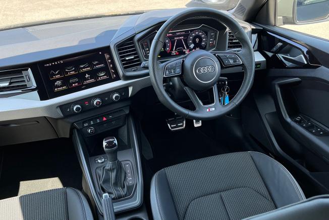 AUDI A1 Photo 42