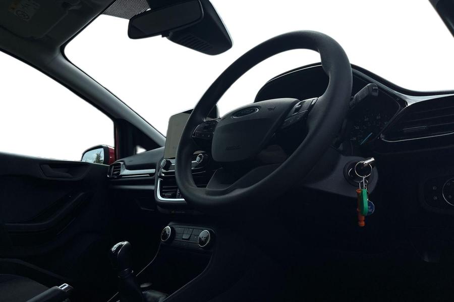 Ford Fiesta Photo autoimg-c929c1f7ad2fd08ca957c0aa56aa5a008fee85b7.jpg