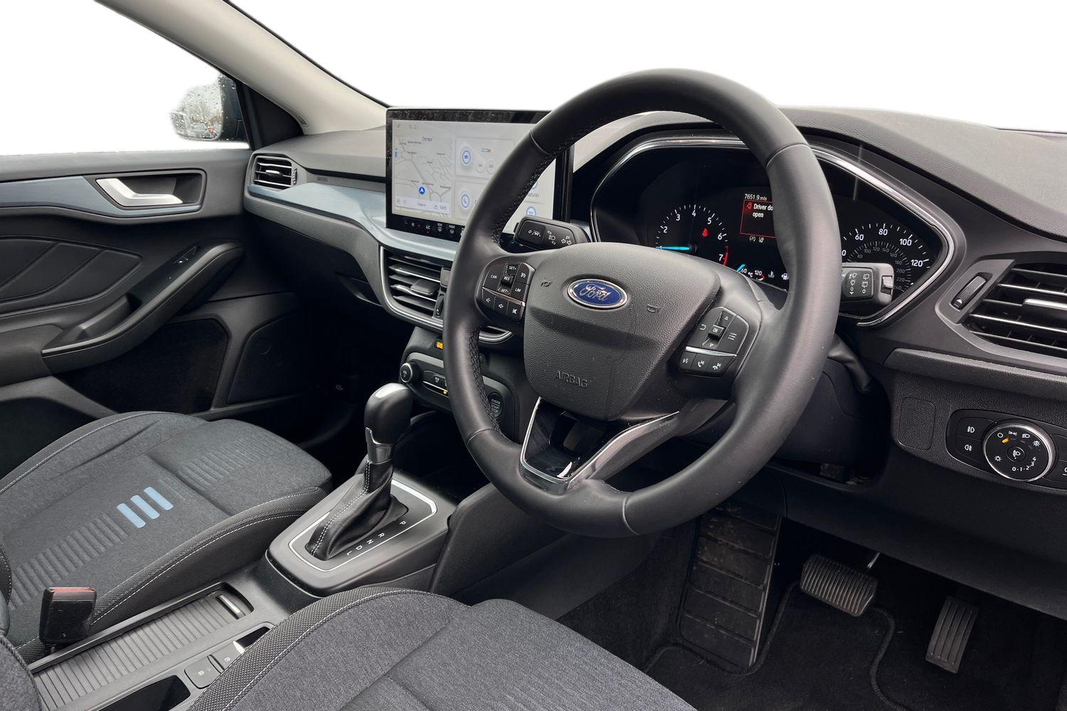 Ford FOCUS Photo 8
