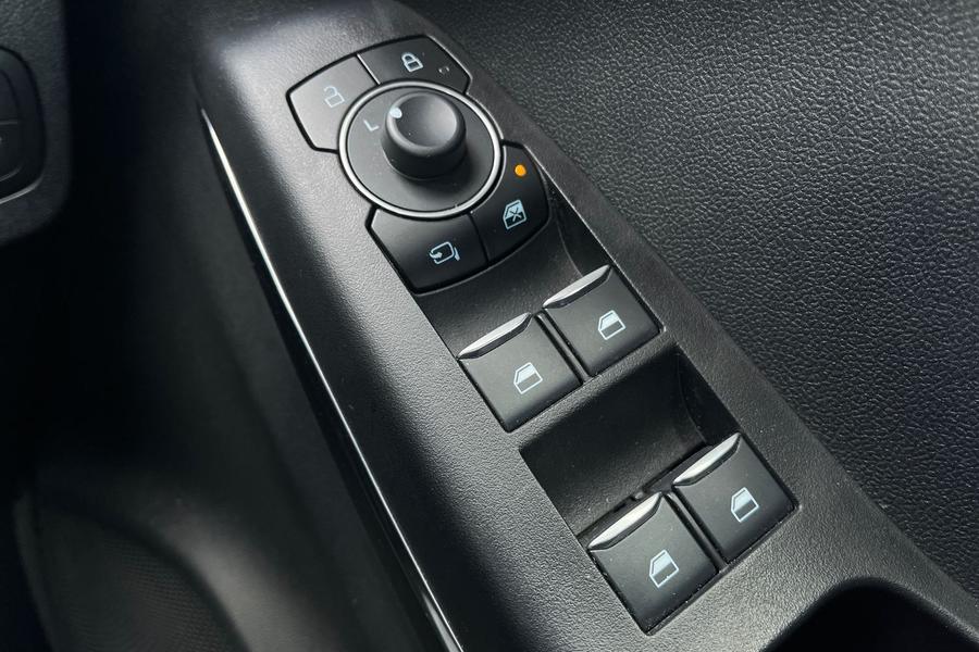 Ford PUMA Photo autoimg-c92cbda1c2b1866329cce4b71b00819d8f72de24.jpg