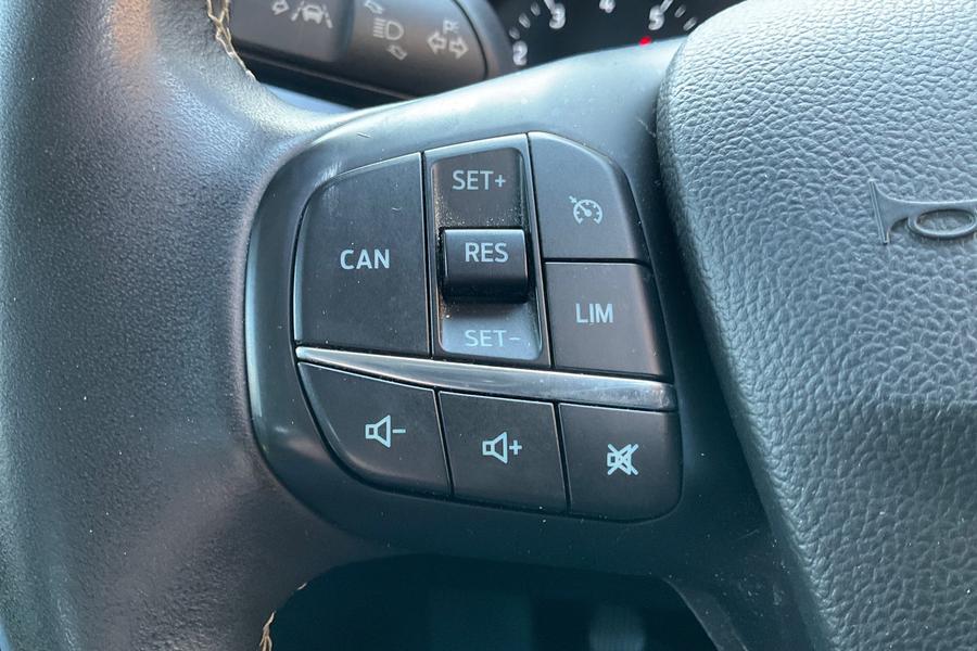 Ford Focus Photo autoimg-c92d262317865b8bef3d5398b5b7ad3c5ba793e4.jpg