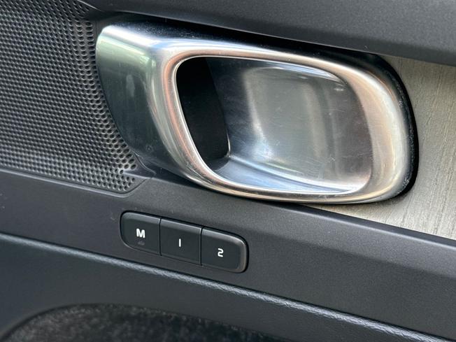 VOLVO Xc40 Photo 47