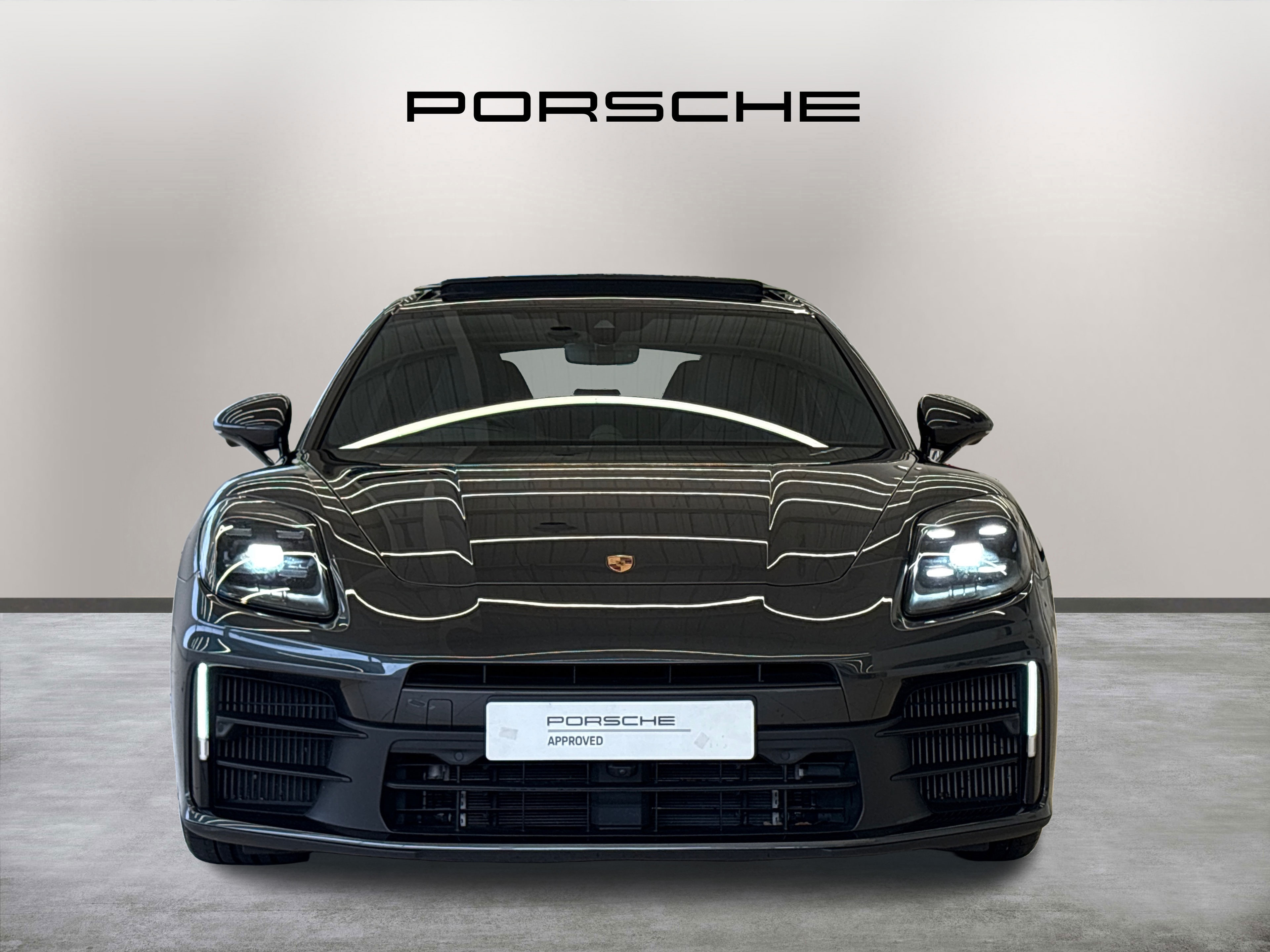 Panamera 4 E-Hybrid, photo 2 of 48