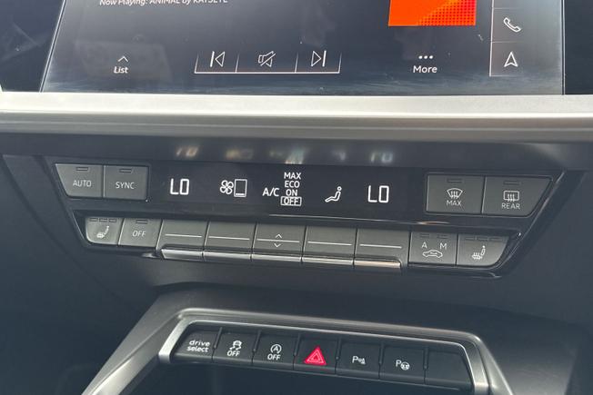 AUDI S3 Photo 39