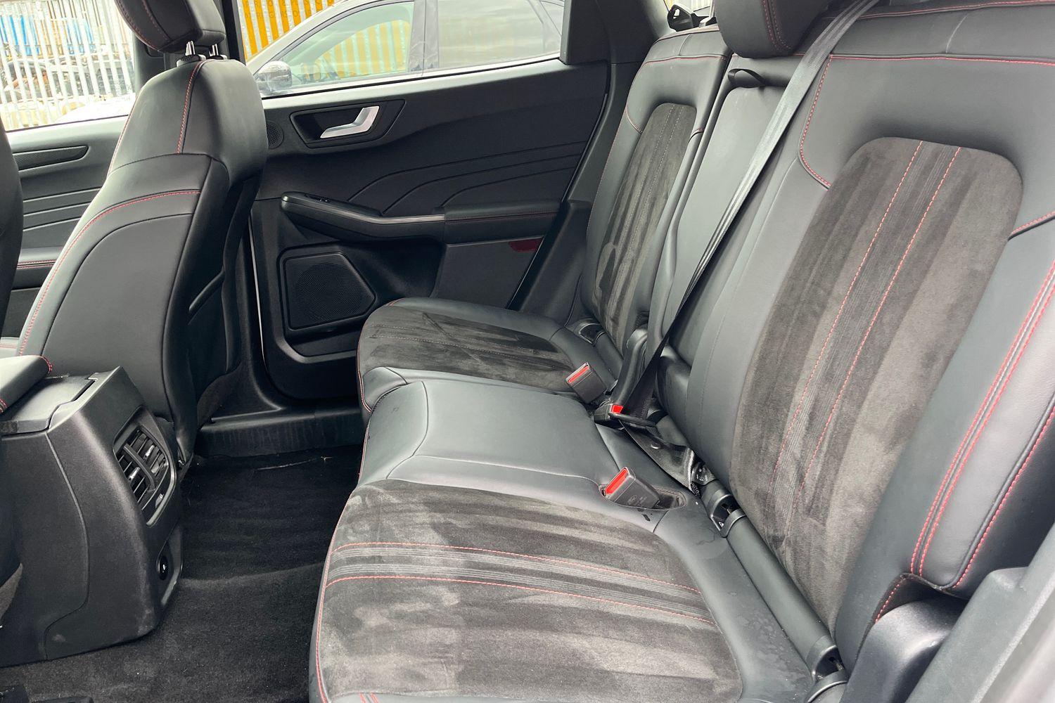 Ford KUGA Photo 19