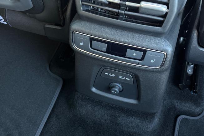 Audi Q4 Photo 59