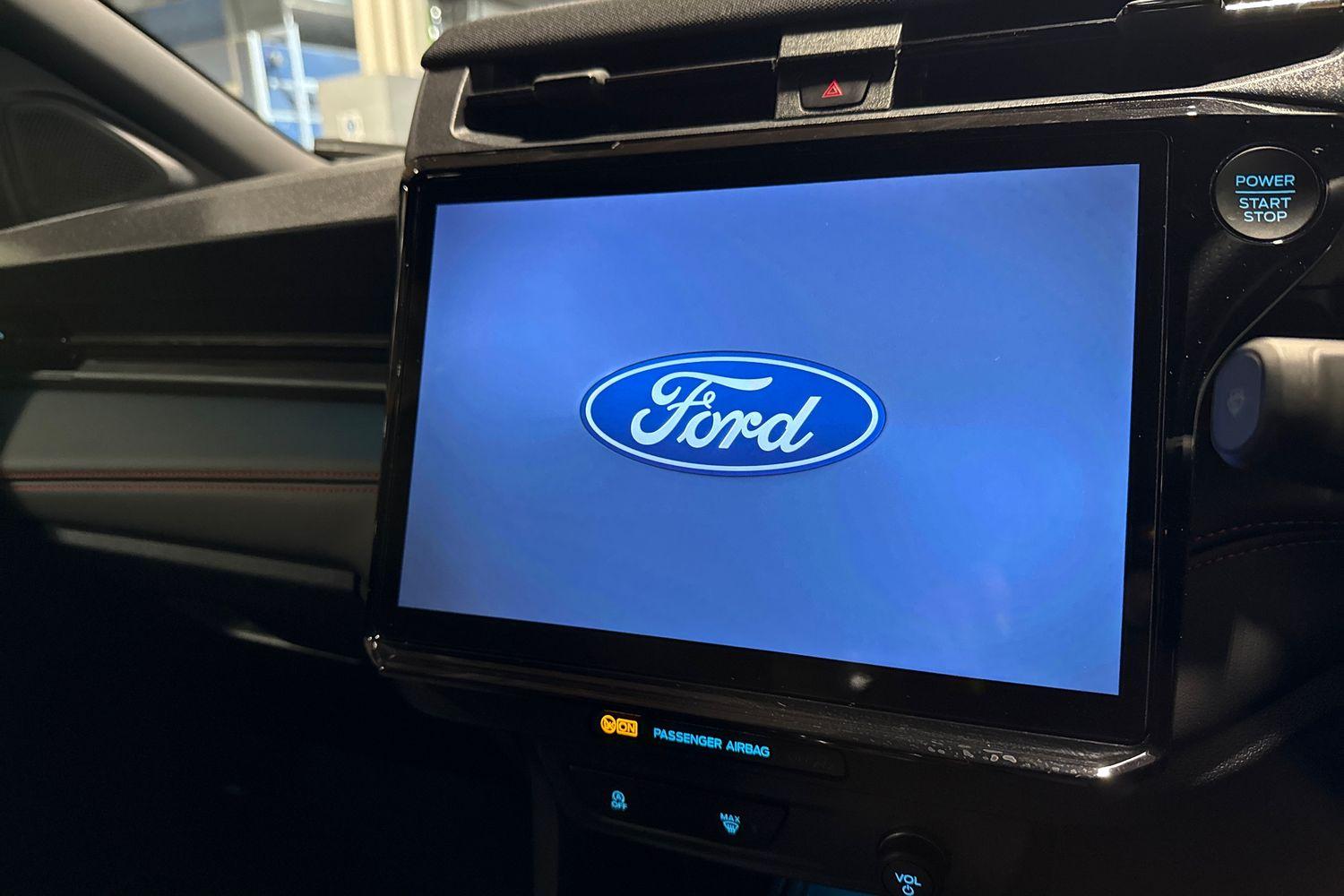 Ford PUMA Photo 33