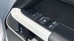 Land Rover Defender Photo 24