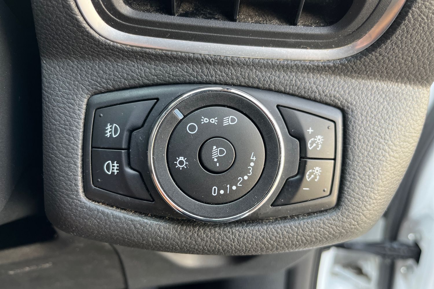 Ford B-MAX Photo 29